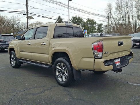 Used 2016 Toyota Tacoma Limited image 4