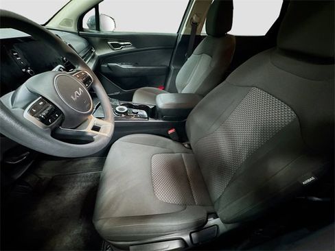 Used 2023 Kia Sportage LX image 15