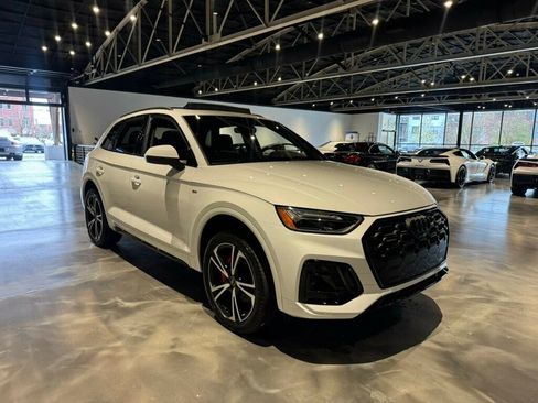 Used 2025 Audi Q5 2.0T Premium Plus w/ Premium Plus Package image 7