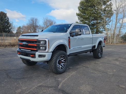 New 2026 Ford F250 Lariat w/ Black Appearance Package image 26