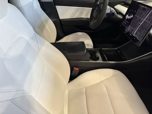 Used 2020 Tesla Model 3 Standard Range image 6