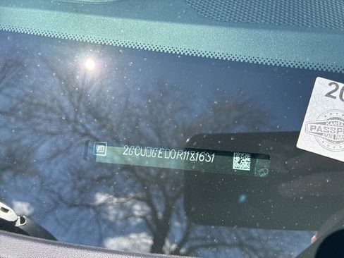 Used 2024 Chevrolet Silverado 1500 LTZ w/ LTZ Premium Package image 3