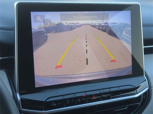 Certified 2024 Jeep Compass Limited image 18