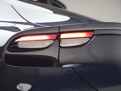 Certified 2025 Ferrari Purosangue AWD/4WD image 34