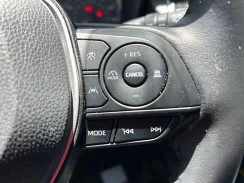 Used 2023 Toyota Corolla Cross AWD Hybrid w/ Moonroof Package image 12