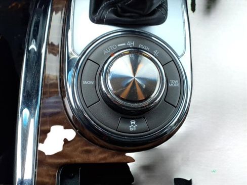 Used 2017 Nissan Armada Platinum w/ Captain Seat Package image 25