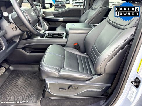 Used 2025 Ford F250 Platinum image 12