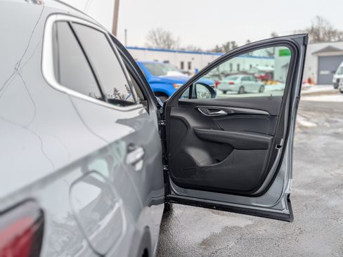 Used 2023 Buick Envision Essence image 46