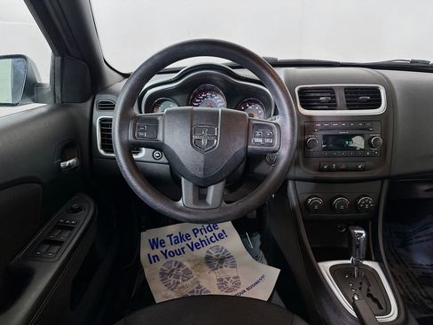 Used 2011 Dodge Avenger Express image 19