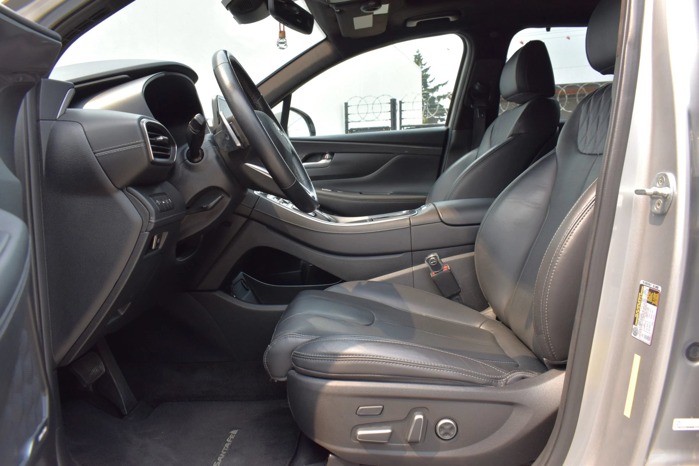 Used 2022 Hyundai Santa Fe Calligraphy w/ Cargo Package AWD/4WD image 12