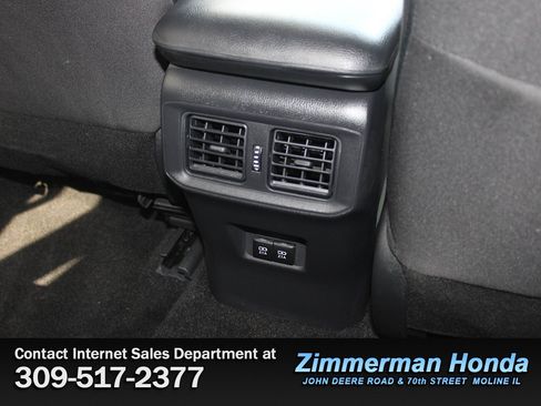 Used 2019 Toyota RAV4 XLE w/ Convenience Package AWD/4WD image 9