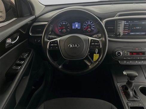 Used 2020 Kia Sorento LX w/ LX I4 Convenience Package image 25