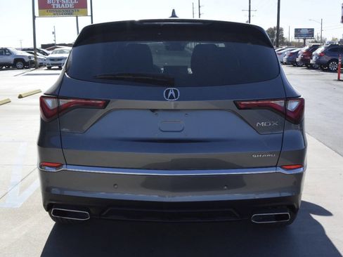 Used 2024 Acura MDX SH-AWD w/ Technology Package image 4
