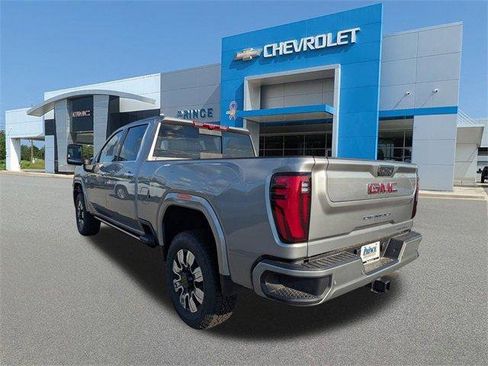 New 2025 GMC Sierra 2500 Denali w/ Denali Reserve Package image 7