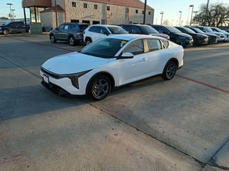 Used 2025 Kia K4 LXS video 1