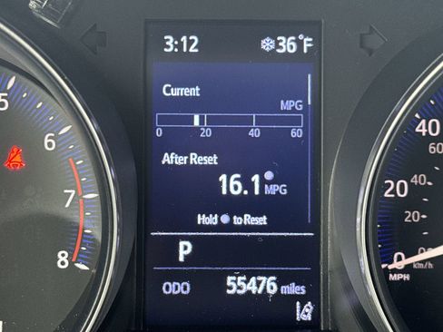 Used 2020 Toyota C-HR Limited image 12