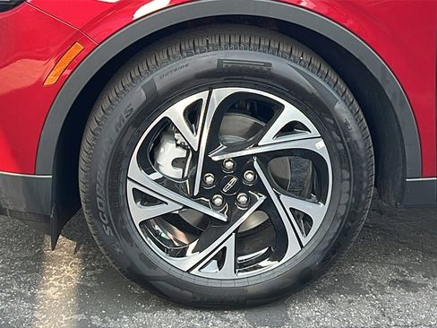 New 2025 Lincoln Nautilus Premier w/ Equipment Group 102A image 12