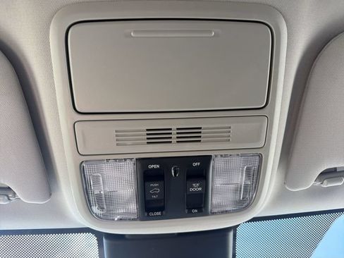 New 2026 Honda Odyssey EX-L image 37