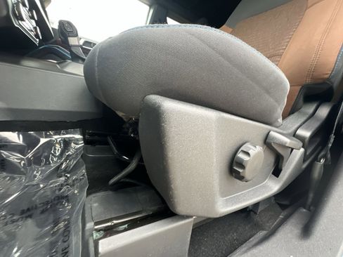 Used 2023 Ford Bronco Outer Banks image 14