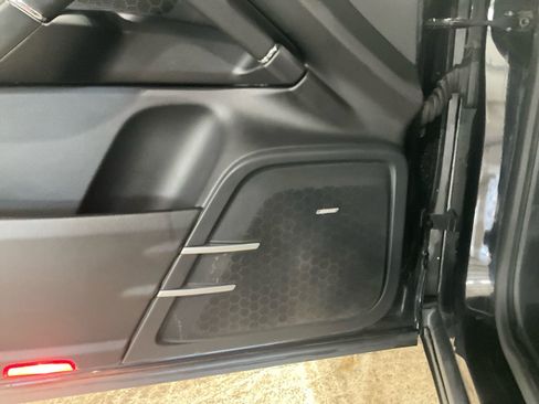 Used 2014 Porsche Cayenne S image 26