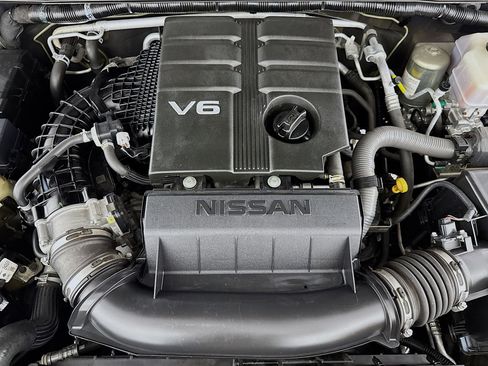 Used 2021 Nissan Frontier SV w/ SV Utility Package image 68