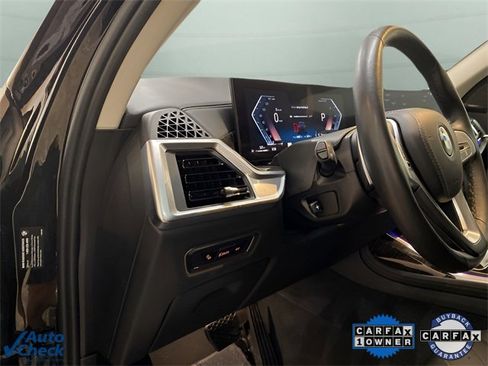 Used 2024 BMW X7 xDrive40i w/ Premium Package image 23
