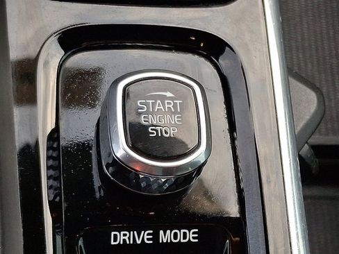 Used 2019 Volvo XC60 T5 Inscription w/ Protection Package Premier image 25