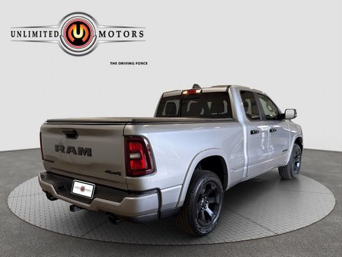 Used 2025 RAM 1500 Big Horn AWD/4WD image 3