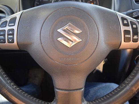 Used 2007 Suzuki SX4 AWD Hatchback image 12