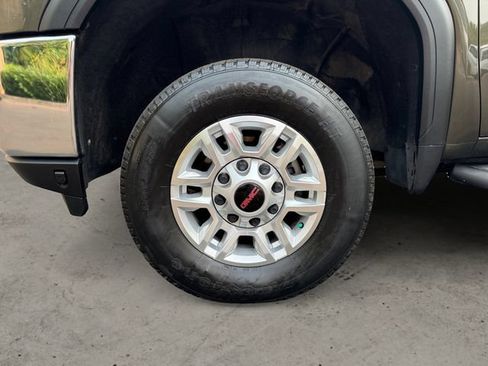 Used 2022 GMC Sierra 2500 SLE AWD/4WD image 9