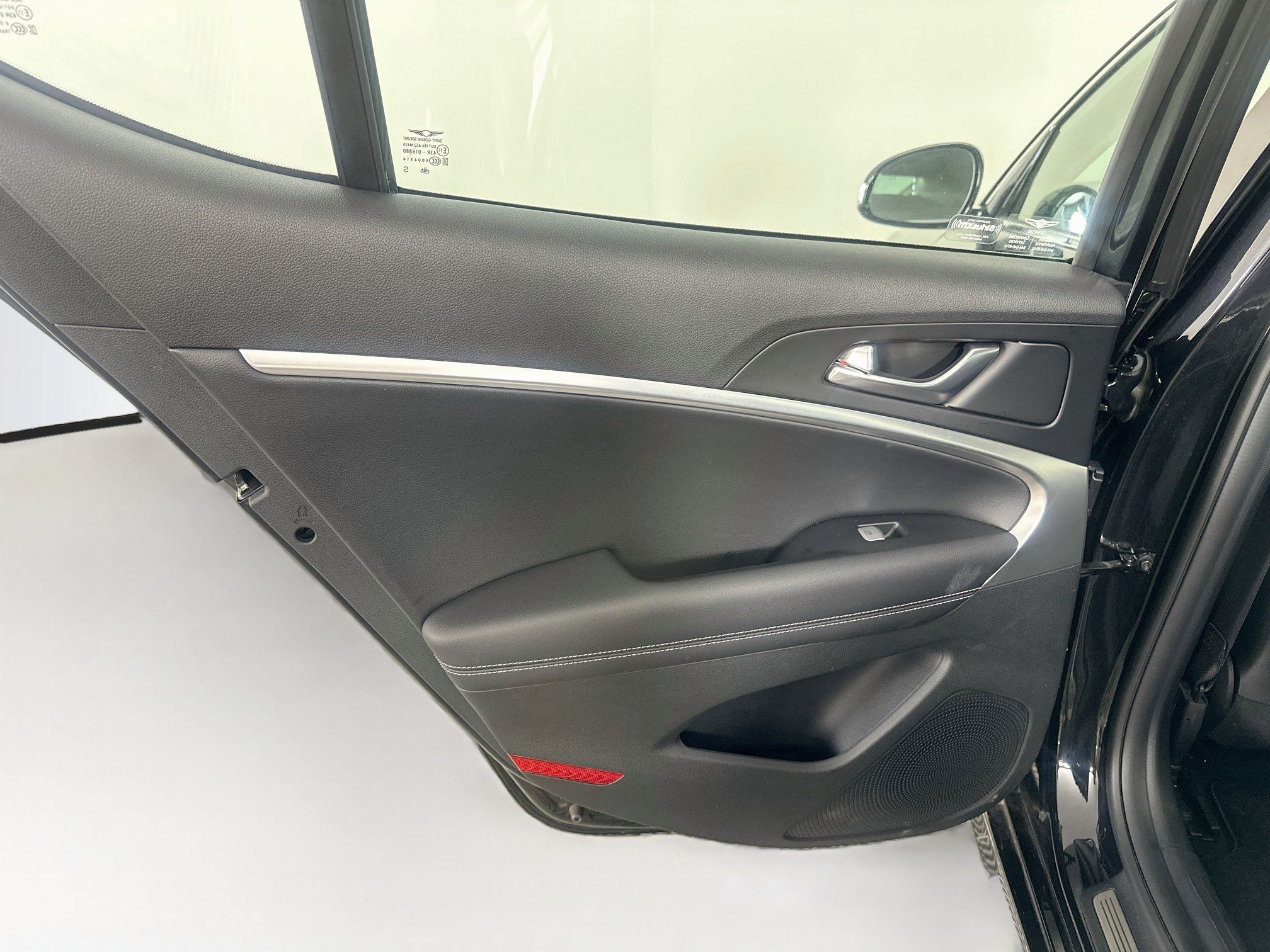 Used 2026 Genesis G70 2.5T RWD image 26