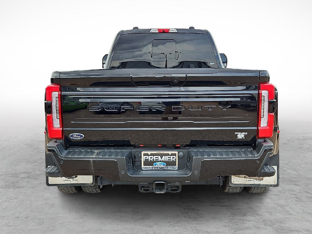 Used 2026 Ford F450 Platinum w/ FX4 Off-Road Package AWD/4WD image 9