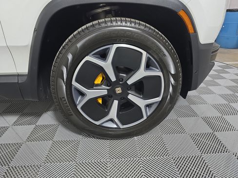 Used 2024 Rivian R1S Adventure AWD/4WD image 11