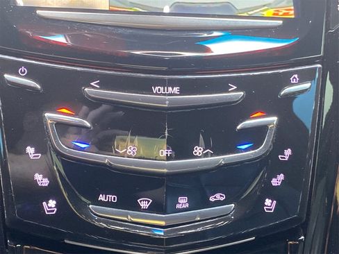 Used 2016 Cadillac Escalade ESV Platinum image 39