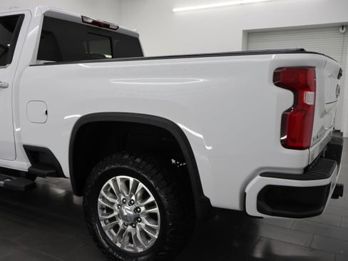 Used 2022 Chevrolet Silverado 3500 High Country w/ Safety Package II AWD/4WD image 38