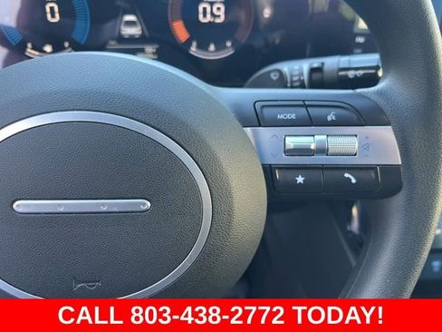 Used 2025 Hyundai Santa Cruz SEL FWD image 18