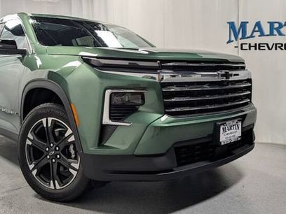 New 2027 Chevrolet Traverse LT w/ Sun and Wheel Package