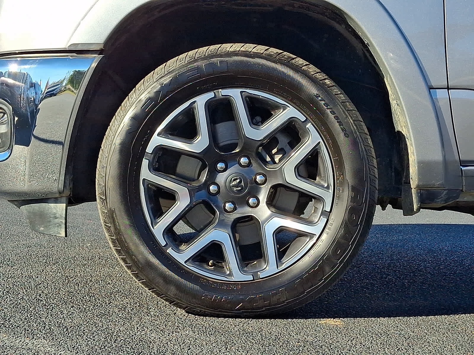 Used 2026 RAM 1500 Laramie w/ Bed Utility Group AWD/4WD image 9