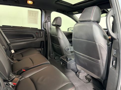 Used 2024 Honda Odyssey Sport image 30