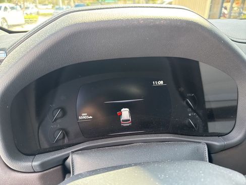 Used 2022 Lexus LX 600 4WD w/ Appearance Package image 27