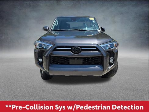 Used 2022 Toyota 4Runner SR5 Premium w/ Moonroof Package RWD image 13