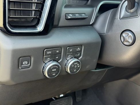 New 2026 GMC Sierra 1500 Denali w/ Technology Package image 17