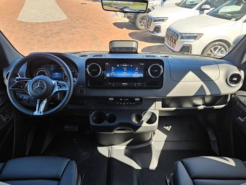 New 2025 Mercedes-Benz Sprinter 2500 image 15