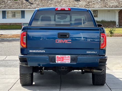 Used 2017 GMC Sierra 1500 Denali image 8