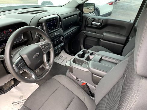 Used 2021 Chevrolet Silverado 1500 Custom Trail Boss w/ Safety Confidence Package AWD/4WD image 11
