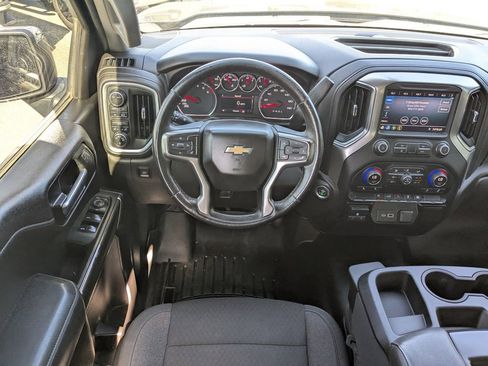 Used 2021 Chevrolet Silverado 1500 LT image 15