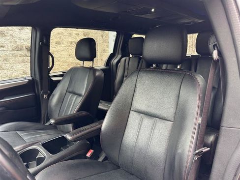 Used 2019 Dodge Grand Caravan GT FWD image 13