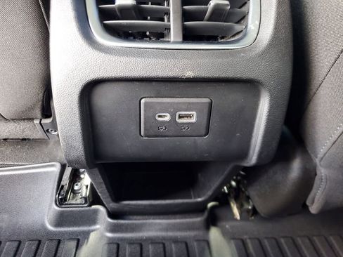 Used 2022 Chevrolet Blazer LT image 12