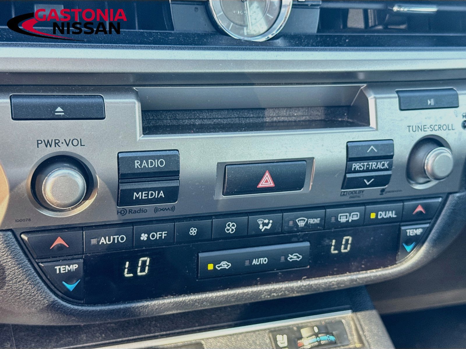 Used 2013 Lexus ES 350 w/ Luxury Pkg FWD image 19