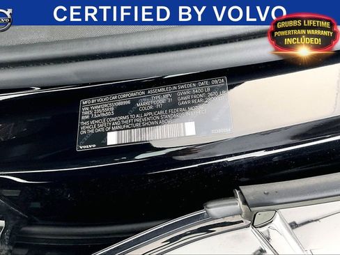 Certified 2025 Volvo XC60 B5 Plus AWD/4WD image 41